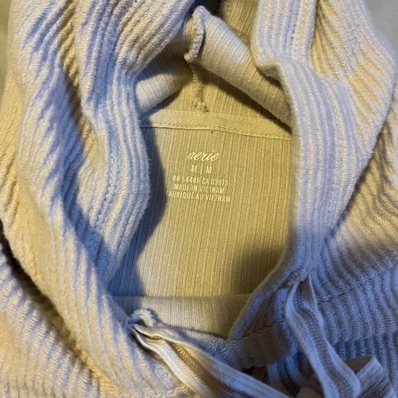 Aeries Beige Sweater - Picture 2 of 2